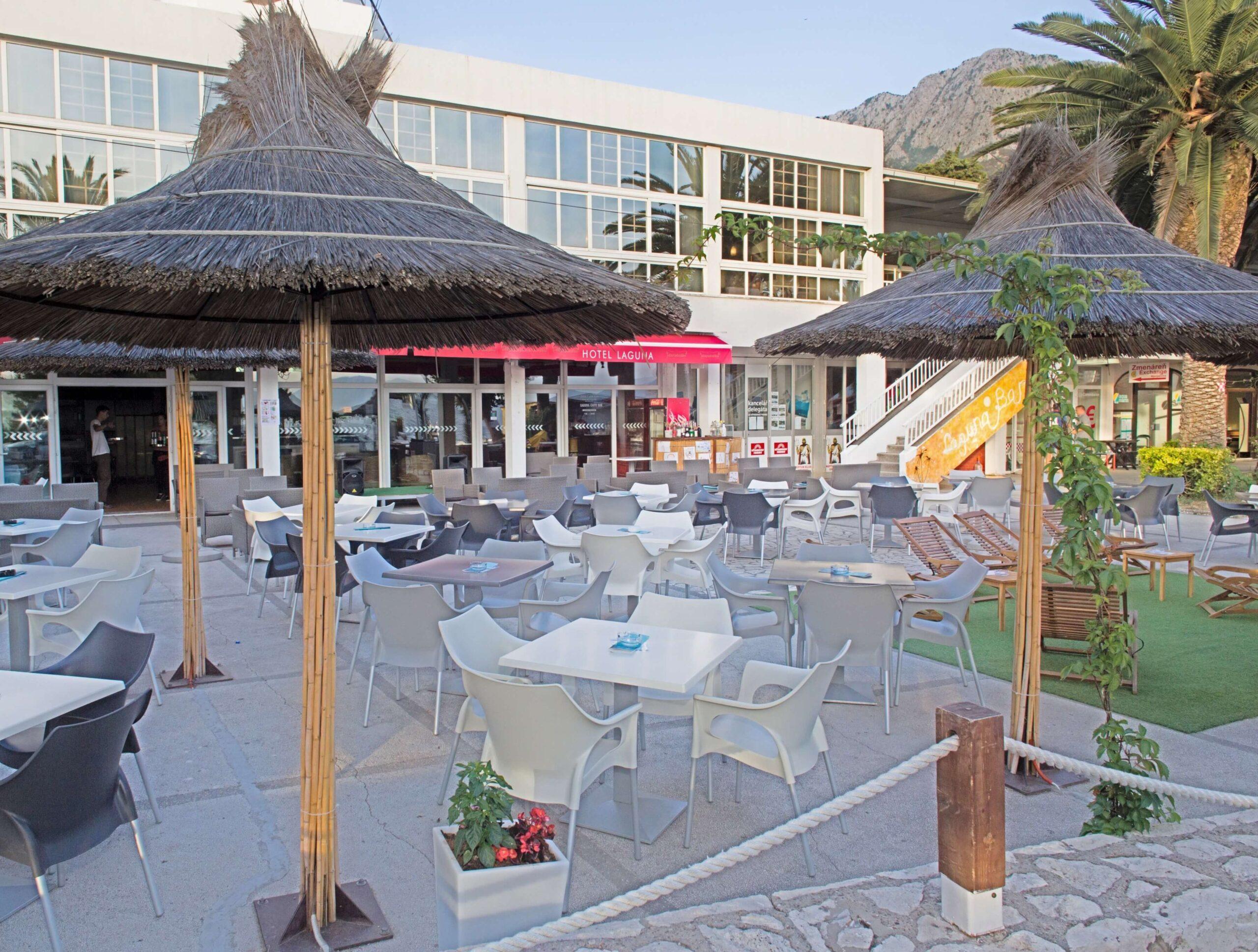 42_Terrace Laguna Bar