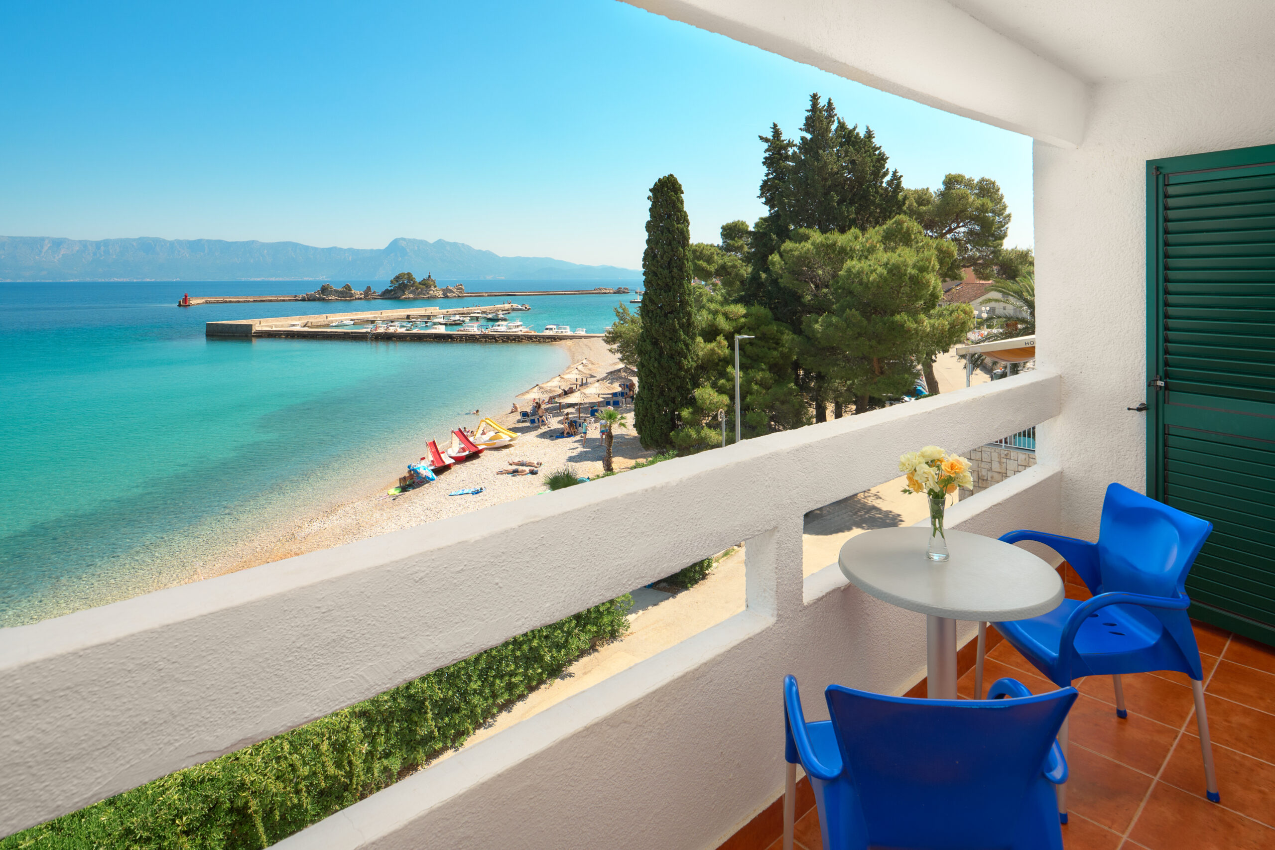 Premier balcony view2
